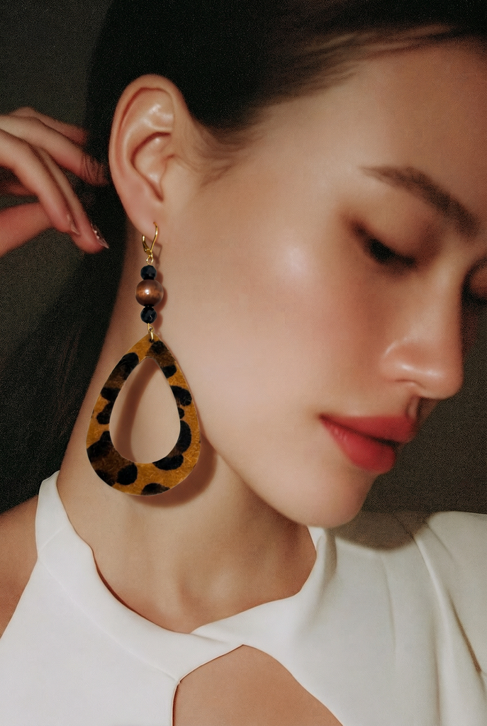 Wild Chic | Rustic Leopard Teardrops